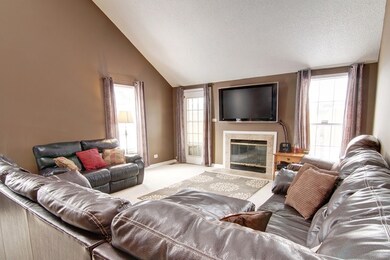 1831 Shetland Rd unit 1831, Naperville, IL 60565 - photo 4