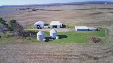 11796 W Chapel Rd, Milton, IN 47357 - photo 4