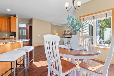 9624 Jonathan Ln, Eden Prairie, MN 55347 - photo 6