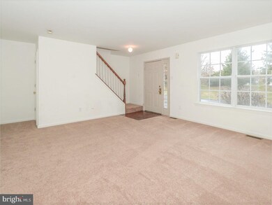 110 Richmond Ct, Harleysville, PA 19438 - photo 4