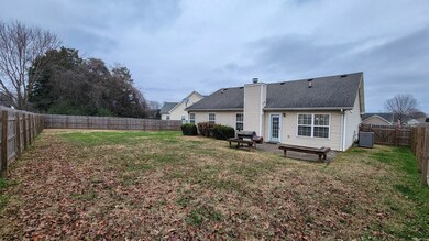 1242 Mac Duff Dr, Murfreesboro, TN 37128 - photo 4