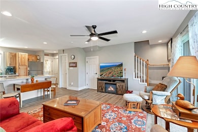 174 Grouse Moor Dr unit 8, Sugar Mountain, NC 28604 - photo 3