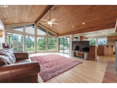 6827 Apollo Rd, West Linn, OR 97068 - photo 4