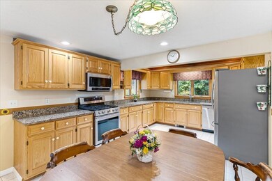 127 Anderson Dr, Methuen, MA 01844 - photo 5