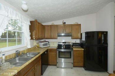 9386 Northgate Rd, Laurel, MD 20723 - photo 5