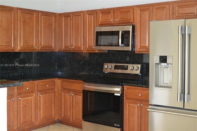 22418 SW 94th Path, Cutler Bay, FL 33190 - photo 5