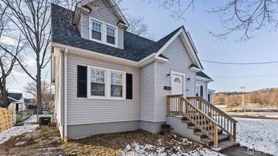 557 Washington St, Bound Brook, NJ 08805 - photo 4