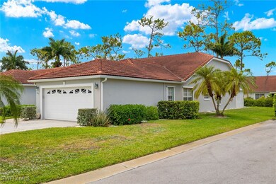 View of front of property featuring a front lawn a