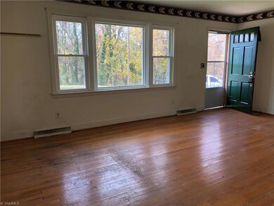 512 Sands Cir, Reidsville, NC 27320 - photo 3