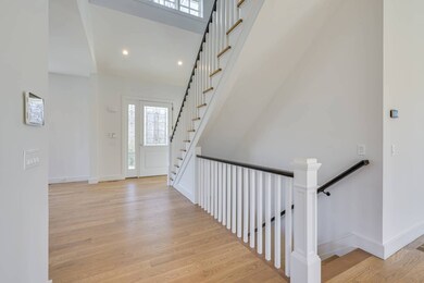 237 N Magee St, Southampton, NY 11968 - photo 5