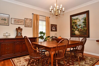 13X11 DINING ROOM--OPEN TO LIVING ROOM.