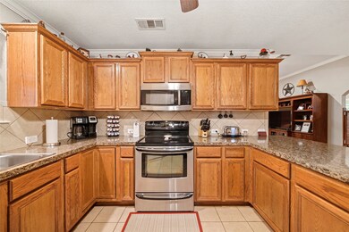 10947 N Woods, Cleveland, TX 77328 - photo 4