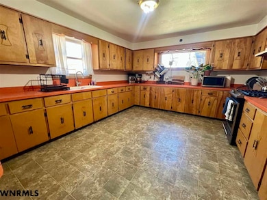 407 2nd Ave, Minatare, NE 69356 - photo 7
