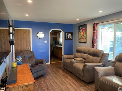 2235 SW Kenilworth Ct, Topeka, KS 66606 - photo 3