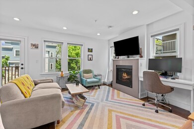 28 Leland St unit 2, Jamaica Plain, MA 02130 - photo 4