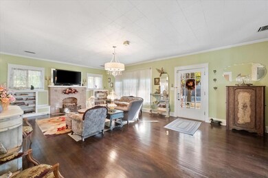 201 N Gaines St, Ennis, TX 75119 - photo 5