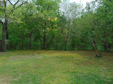 2224 Avis St, Mesquite, TX 75149 - photo 4