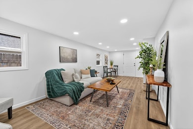 1507 Elmore Ave (Interior)-1