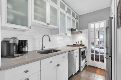 Lincoln Towers unit 14G, New York, NY 10023 - photo 4