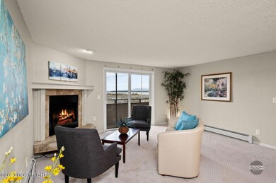 Lvg Rm w/cozy fireplace