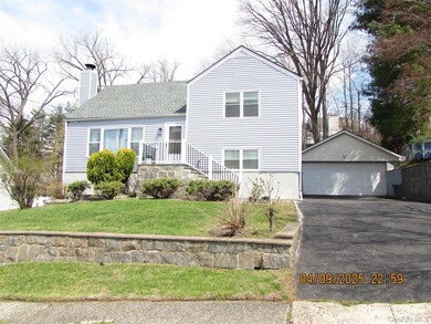 156 Candlewood Dr, Yonkers, NY 10710 - photo 4