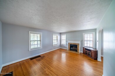 2213 Manchester Rd L-18