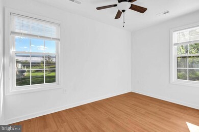 227 Stonewall St, Strasburg, VA 22657 - photo 7