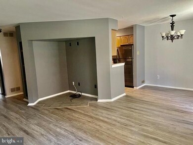 403A Cypress Point Cir unit 403A, Mount Laurel, NJ 08054 - photo 6