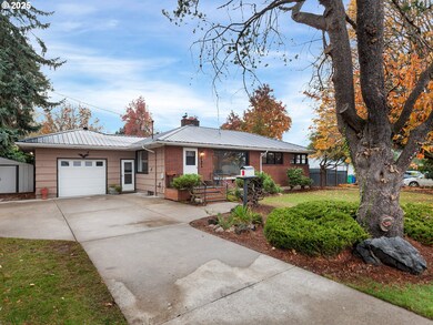 1915 NE 148th Ave, Portland, OR 97230 - photo 2