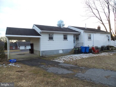 101 E Linden St, Clayton, NJ 08312 - photo 3