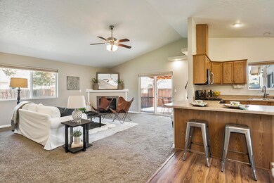 61442 Brookswood Blvd, Bend, OR 97702 - photo 3