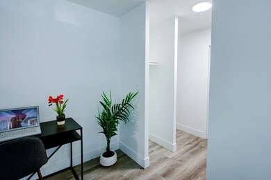 unlisted-address, Chicago, IL 60625 - photo 7