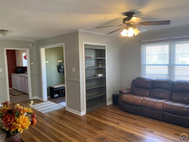 3711 SW Sena Dr, Topeka, KS 66604 - photo 2