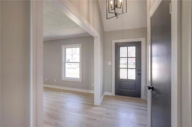 705 NW 19th St, Blue Springs, MO 64015 - photo 6
