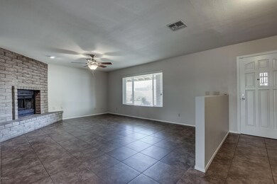 1380 N Nebraska St-8