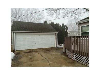 Garage.