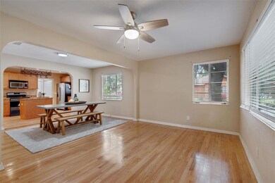 1032 14th St N, Saint Petersburg, FL 33705 - photo 4