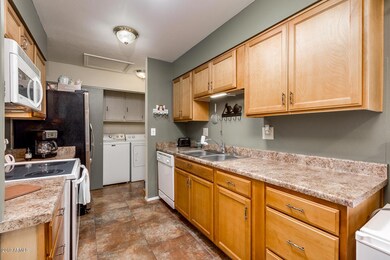 10501 W Palmeras Dr, Sun City, AZ 85373 - photo 2