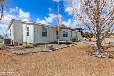 189 W Couchman Trail, Ash Fork, AZ 86320 - photo 7