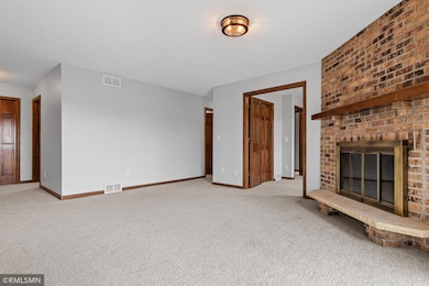 4273 Oakmede Lane-7.jpg