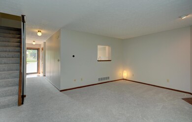 Living Room (3)