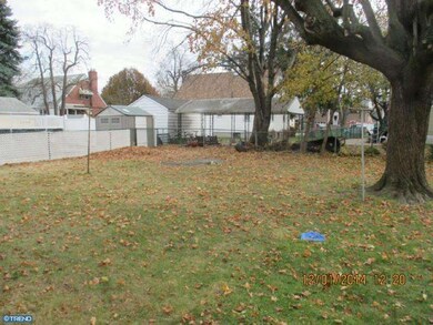 329 Mohican St, Essington, PA 19029 - photo 2