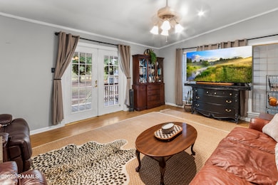 2147 Atchafalaya River Hwy unit B, Breaux Bridge, LA 70517 - photo 4