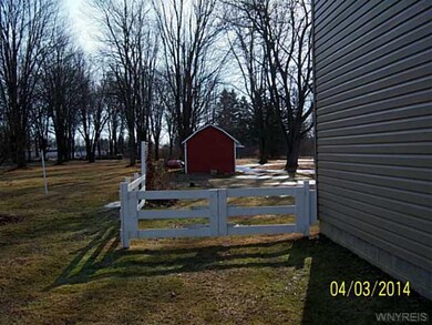 7251 Nash Rd, North Tonawanda, NY 14120 - photo 2