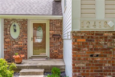 Freshly powerwashed exterior!