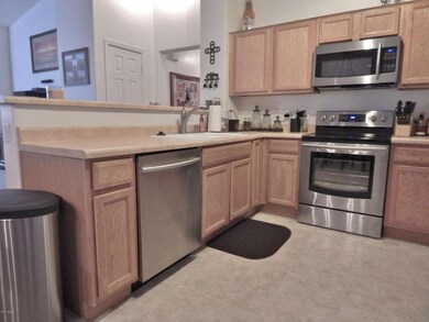 Beautiful Upgraded Kitchen