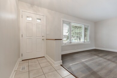 unlisted-address, Elk Grove Village, IL 60007 - photo 2