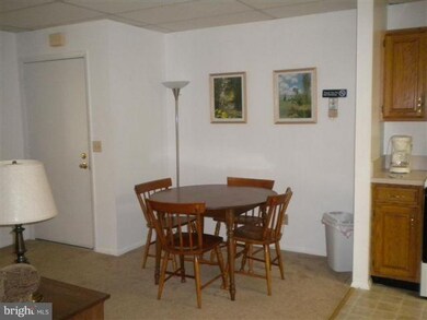 20210 Point Lookout Rd unit 4, Great Mills, MD 20634 - photo 3