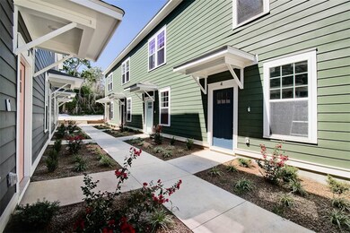 769 S Washington Ave unit 4, Fayetteville, AR 72701 - photo 2