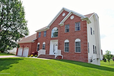 16 Bloomfield Rd, Manalapan, NJ 07726 - photo 2